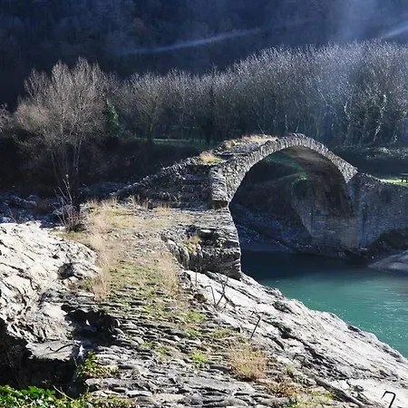 Σπίτι διακοπών Cozy Hillside Getaway, Spectacular View